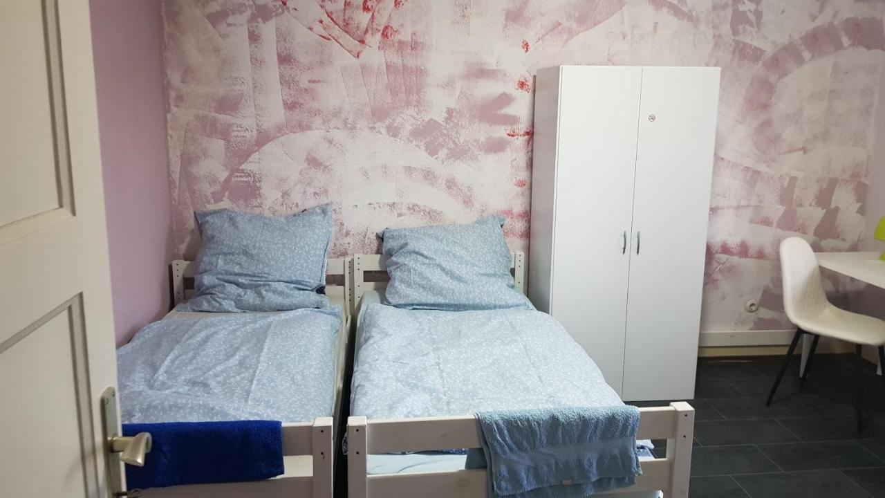 Handwerker Unterkunft Monteurzimmer Mit Gemeinschaftsbad In Brebach Саарбрюкен Екстериор снимка