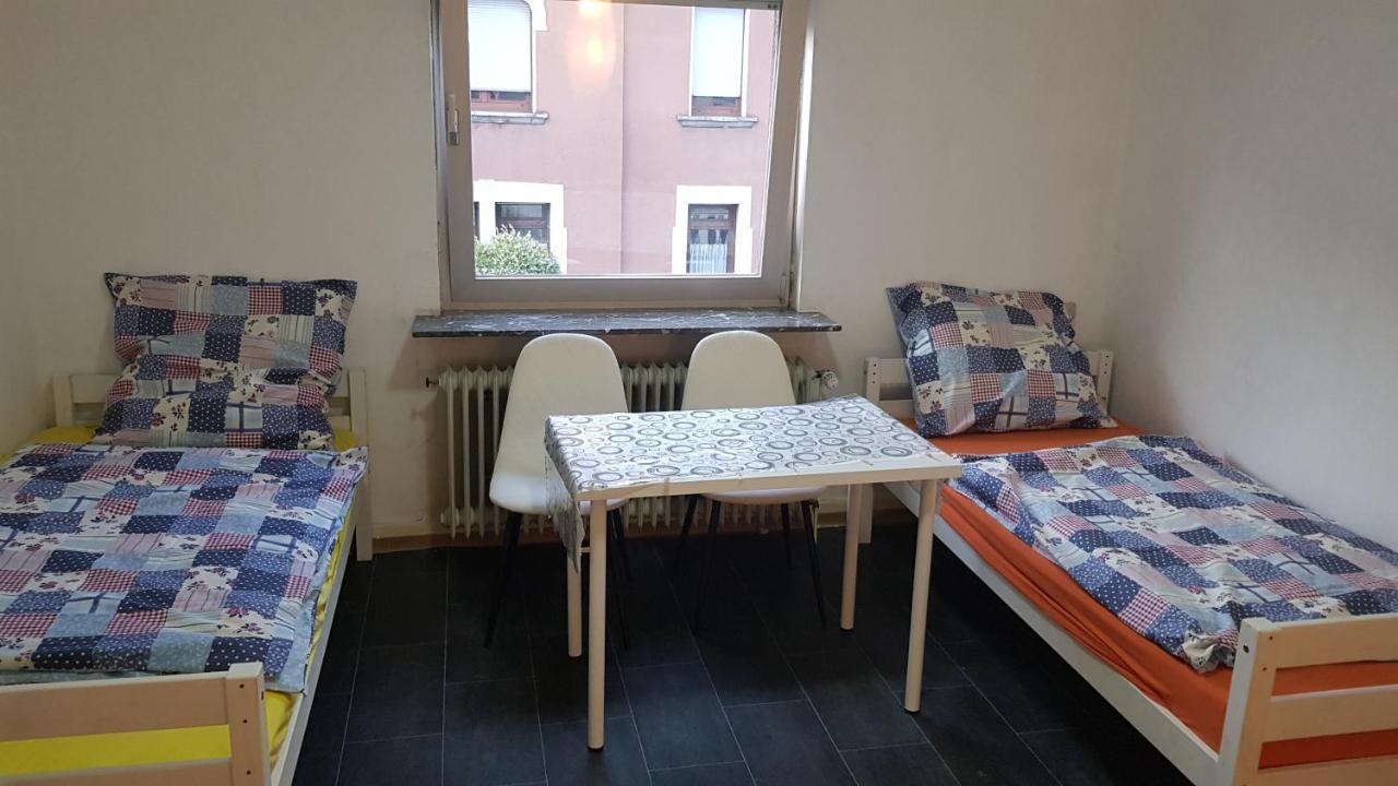 Handwerker Unterkunft Monteurzimmer Mit Gemeinschaftsbad In Brebach Саарбрюкен Екстериор снимка
